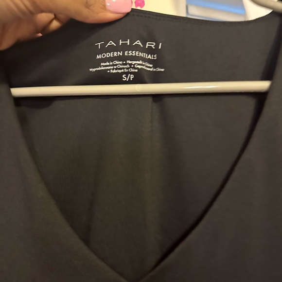 Tahari Black Fitted T-Shirt with Elbow-Length Sleeves - Picture 2 of 3